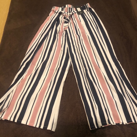 NWT Fashion Nova Tie Waist Pants. Size M - Picture 5 of 7